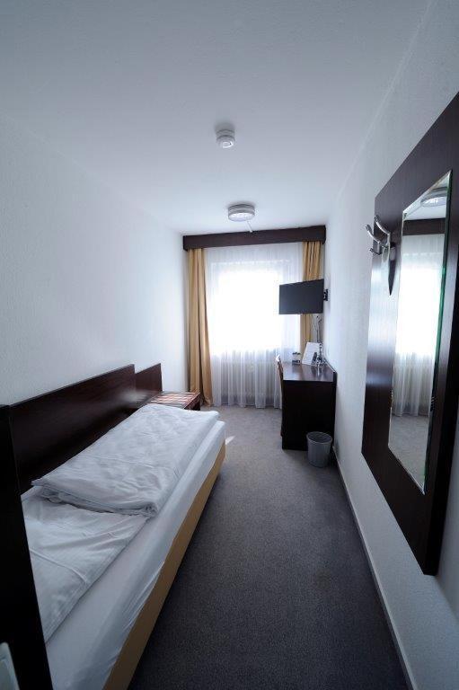 Hotel Zur Post Steimbke Exterior photo